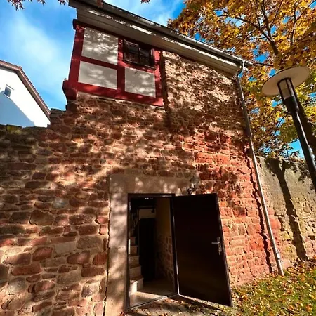 Aussergewoehnliche Uebernachtung Im Wehrturm * Бад-Херсфельд